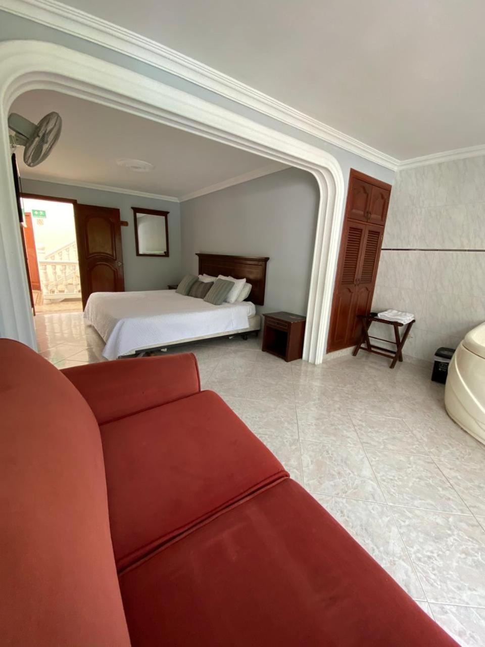 Juan De La Vega Hotell La Vega  Exteriör bild