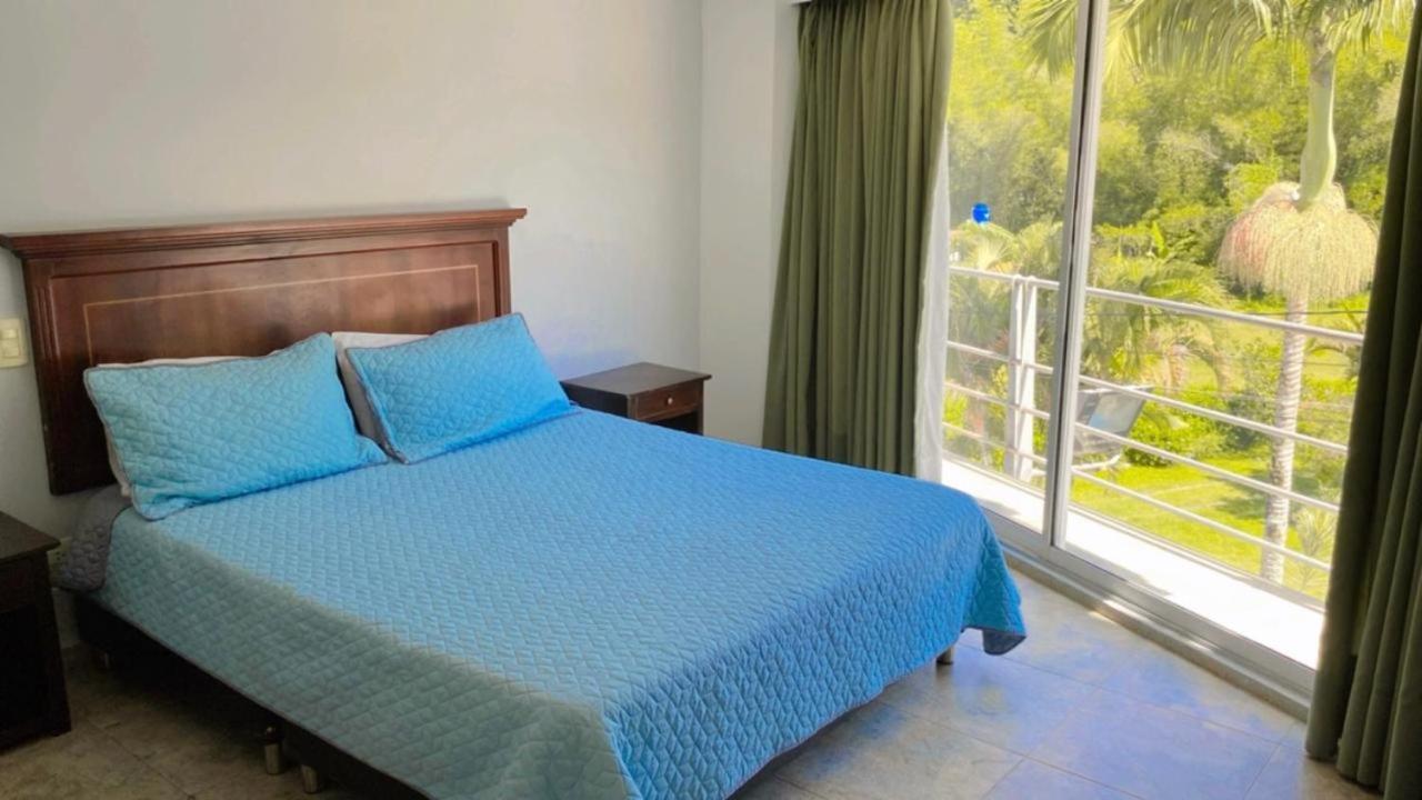 Juan De La Vega Hotell La Vega  Rum bild